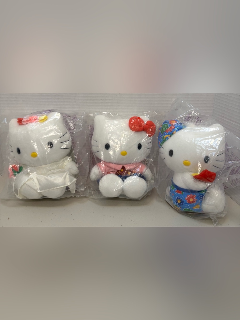 McDonald’s SANRIO Vintage 1999 Hello Kitty Dear Daniel Plush 3 Sealed Wedding